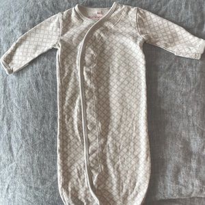 Magnetic Me Newborn Snap Gown
